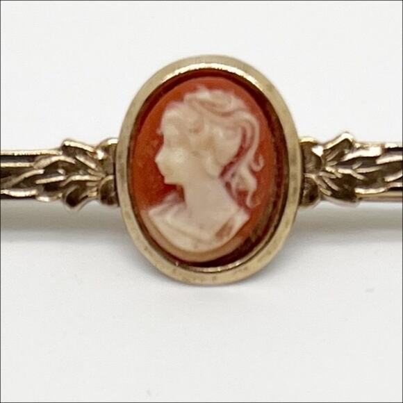 Vintage Victorian Style Cameo Brooch Pin Gold Tone Bar Design - Picture 2 of 4